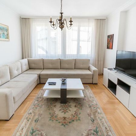 Ferhadija Premium Apartment Sarajevo Luaran gambar