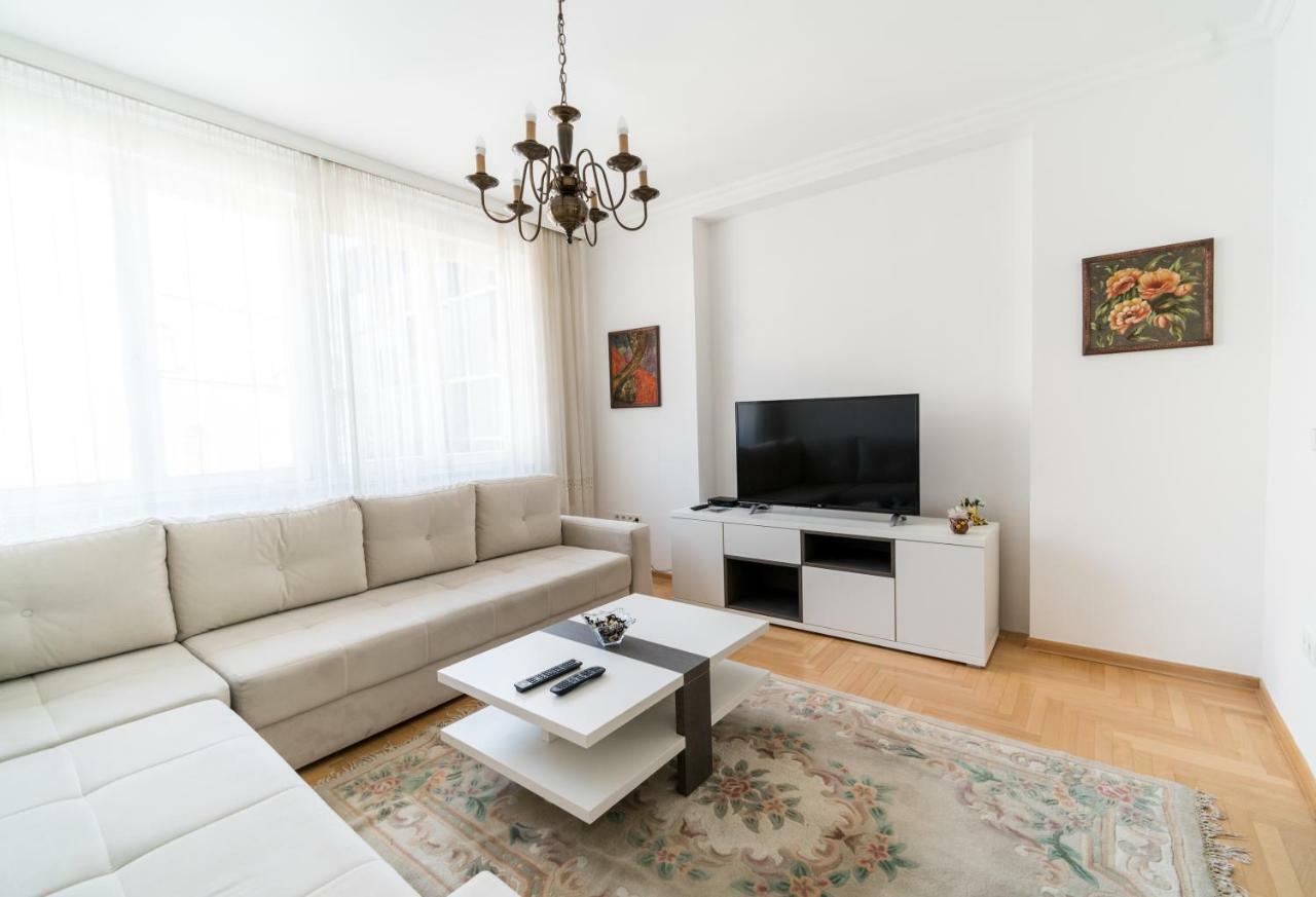 Ferhadija Premium Apartment Sarajevo Luaran gambar
